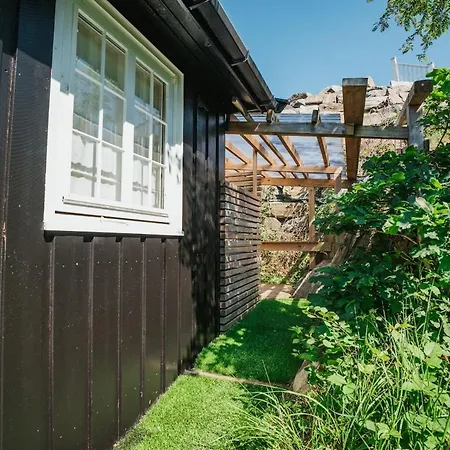 Must Be Experienced, Tommersto Дом отдыха